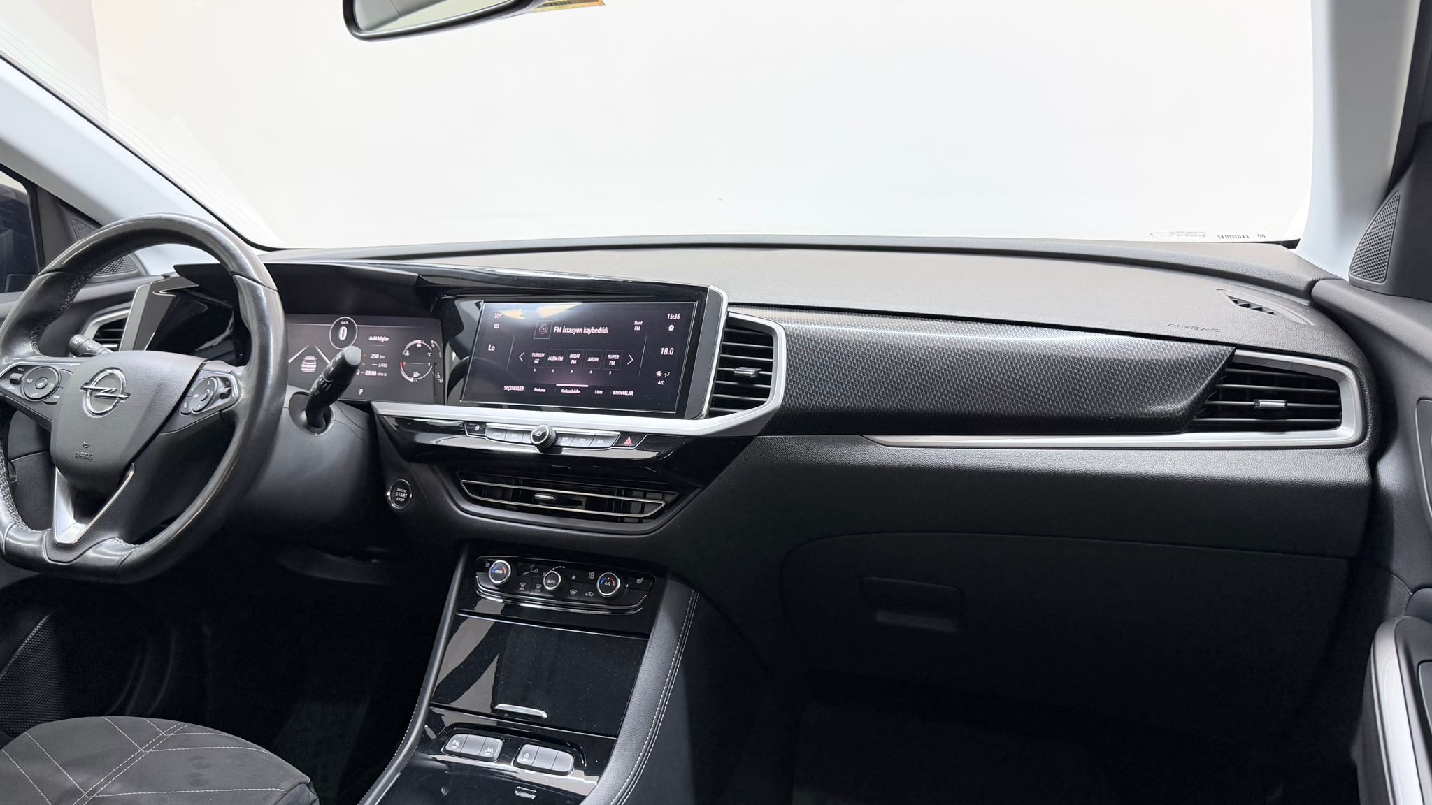 OPEL GRANDLAND 16